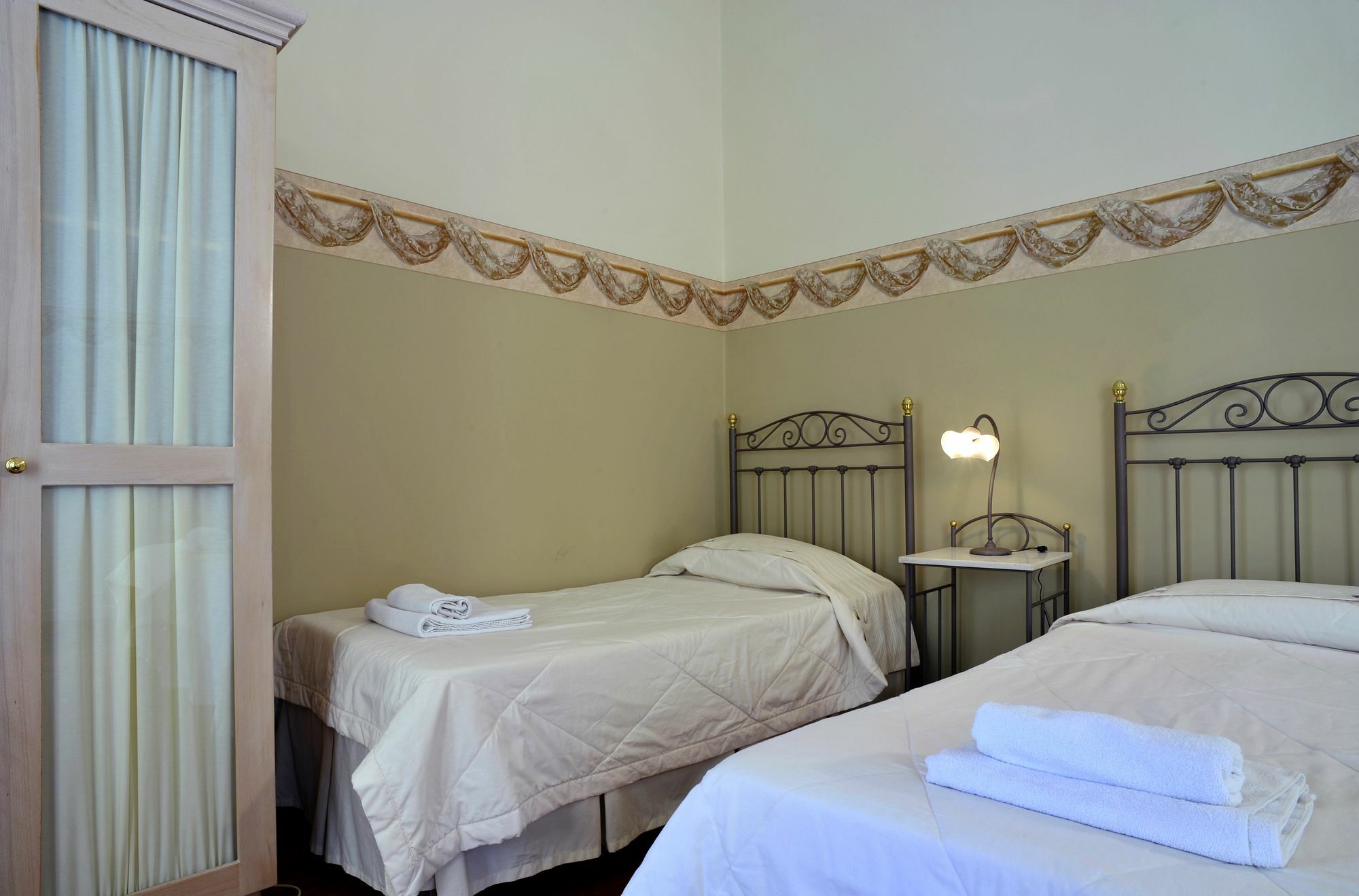 Esperance 2 Hotel Ermoupoli Ngoại thất bức ảnh